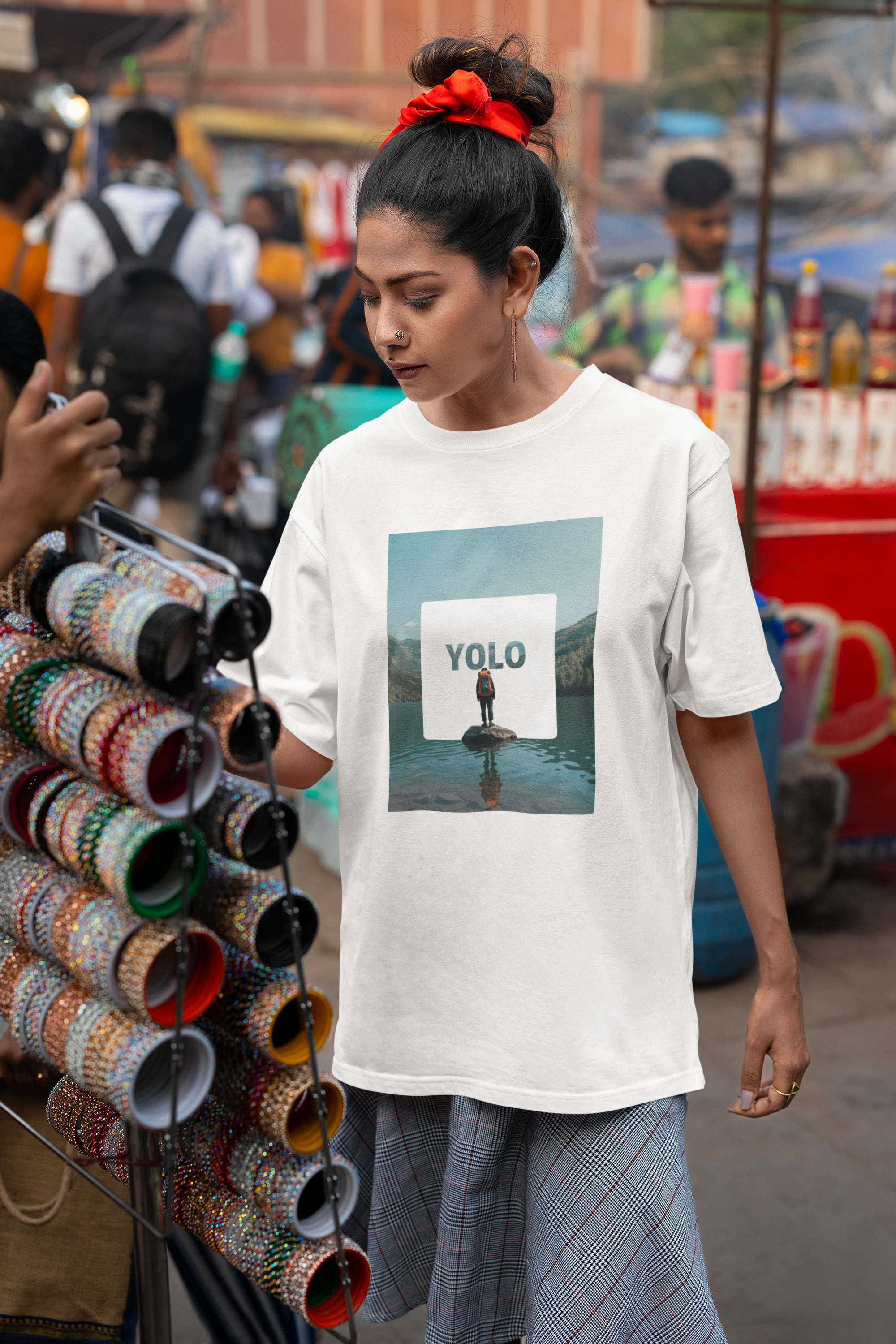 Yolo: Oversized T-shirt Oversized Standard T-Shirt Mango Kulfi